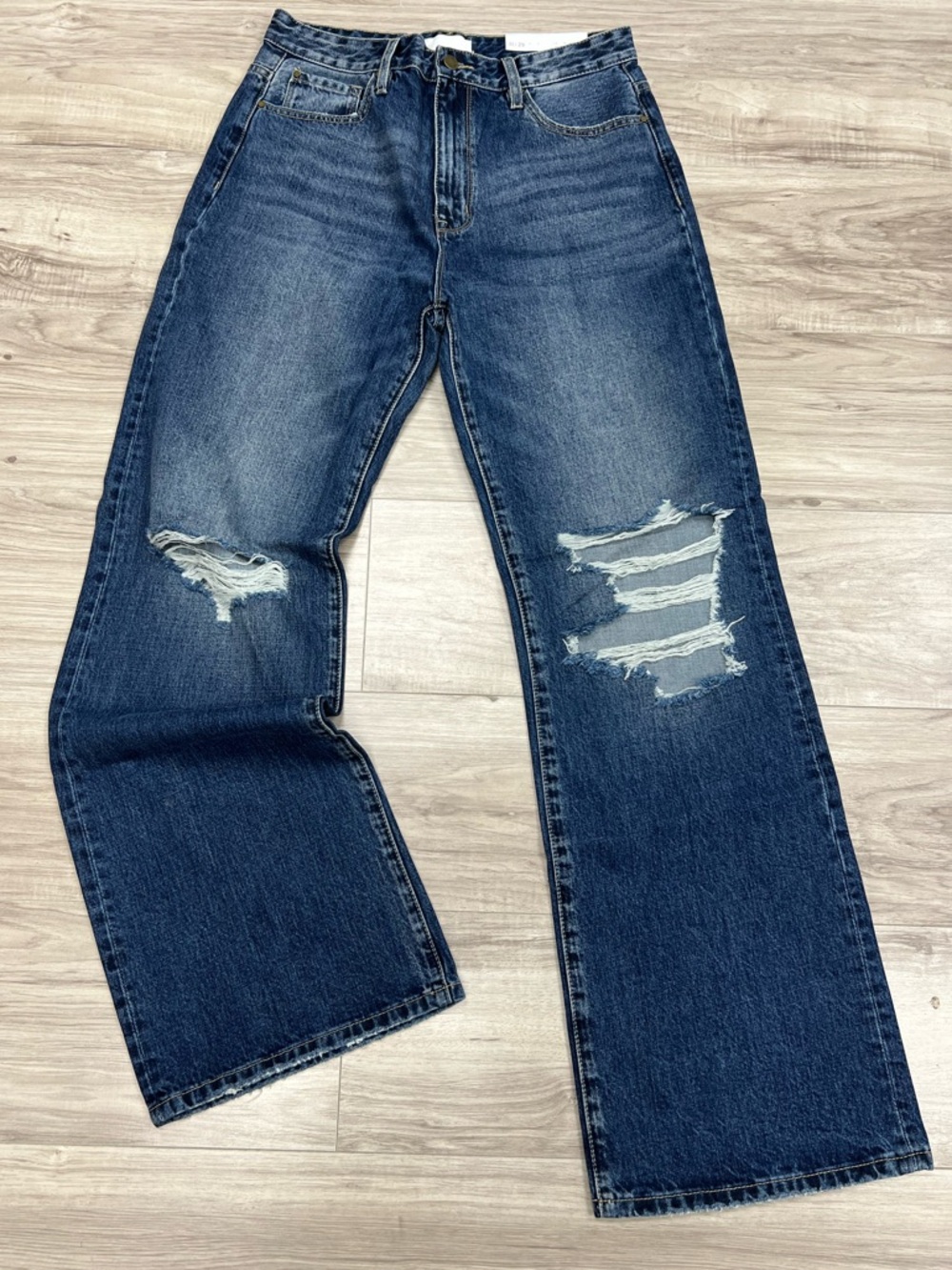 Petra 153 Straight Leg Boyfriend High Rise Distressed Jeans Blue Size 11/29 NWT - Picture 2 of 14